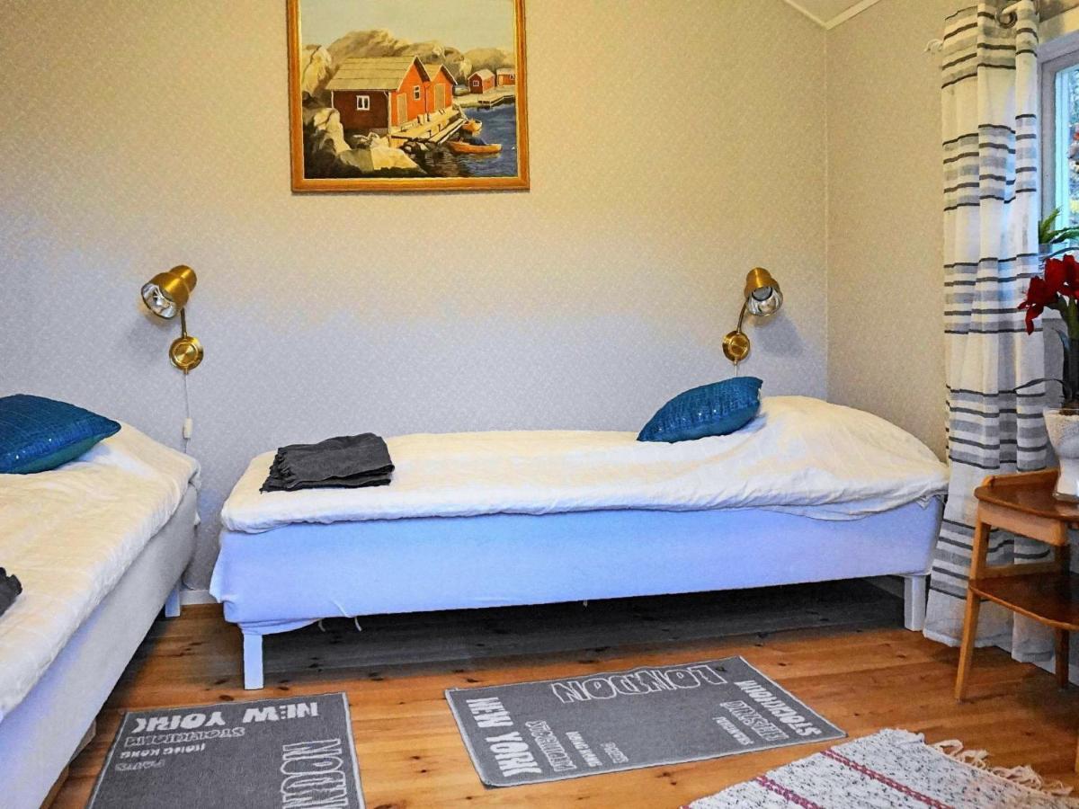 6 Person Holiday Home In Asker N Stenungsund Extérieur photo
